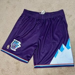 2XL - NBA Mitchell & Ness Hardwood Classics Shorts - Utah Jazz